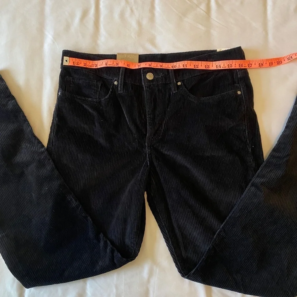 NWT Levi’s 315 Shaping Bootcut-Black Corduroy- 31x30‎